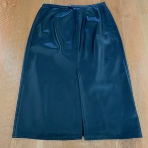 VINTAGE Borgonovo Black Leather Skirt Sz 12
